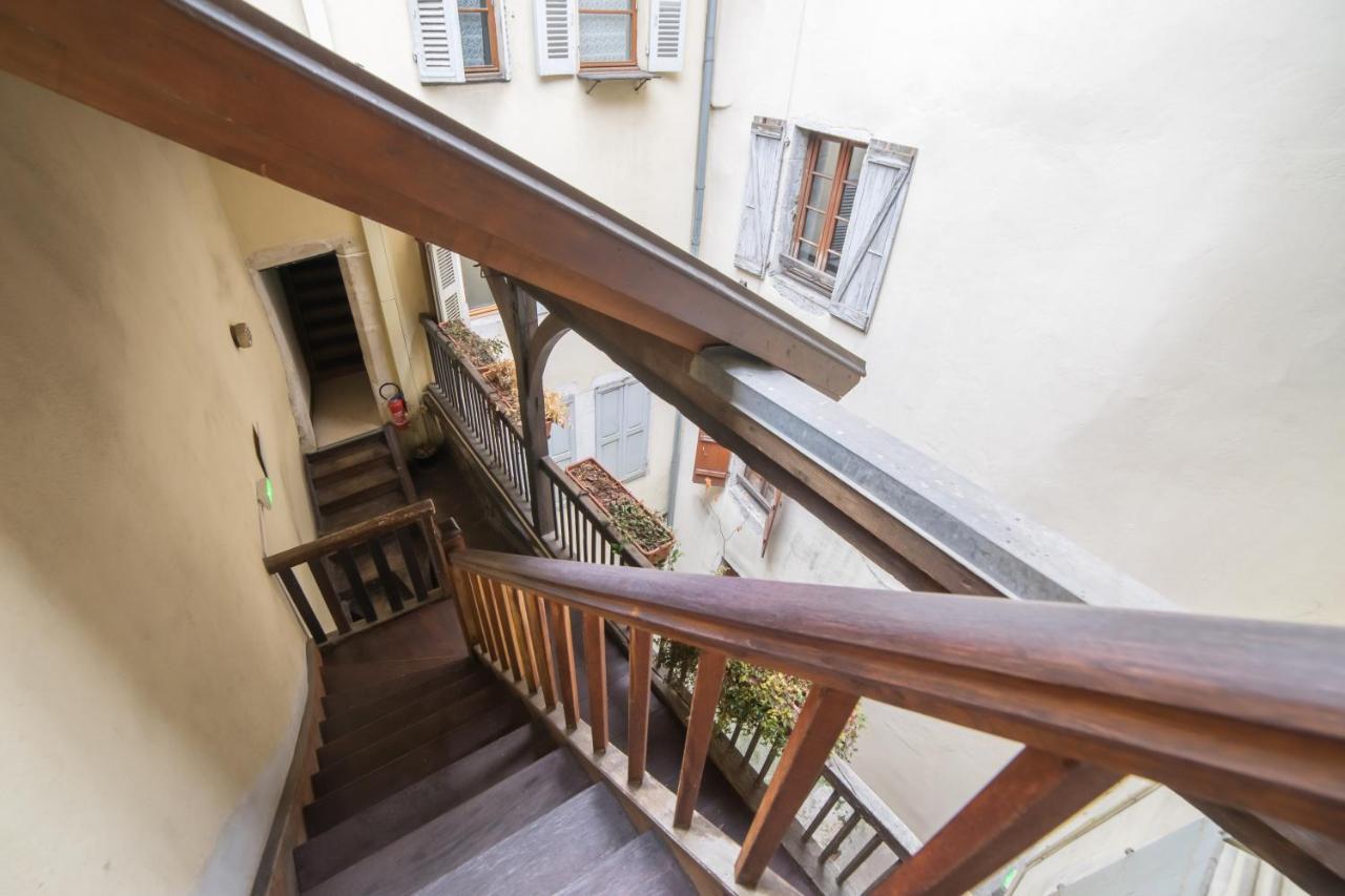 Appartements atypiques centre ville Annecy Extérieur photo